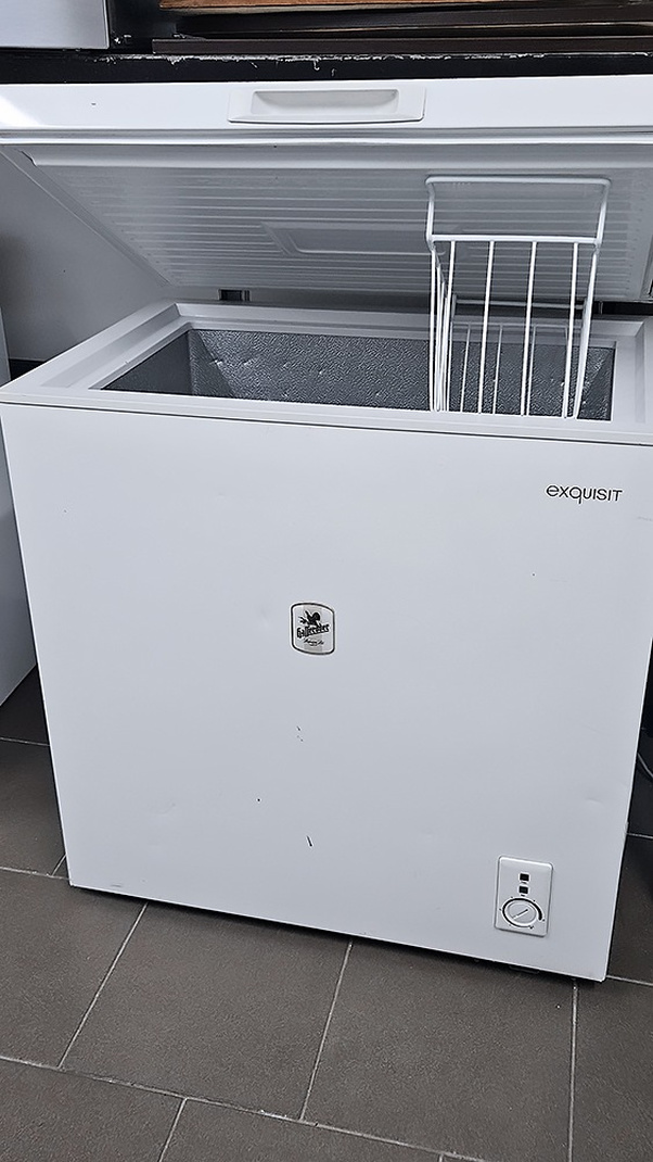 Pultový mrazák Exquisit, objem 146 litrů – Mrazáky | Elektro Bazar Liberec