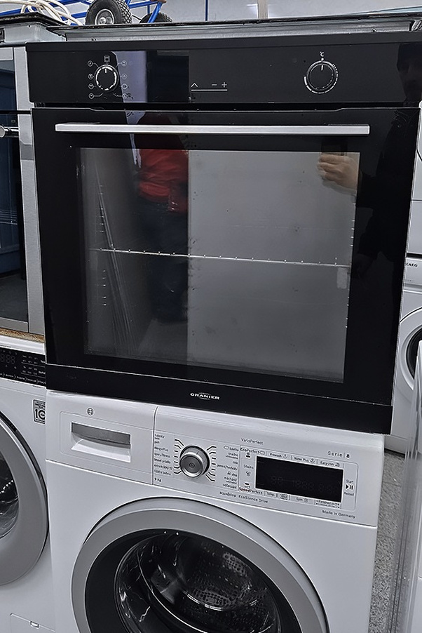 Horkovzdušná trouba Granier, gril, design: černé sklo – Samostatné vestavné trouby | Elektro Bazar Liberec